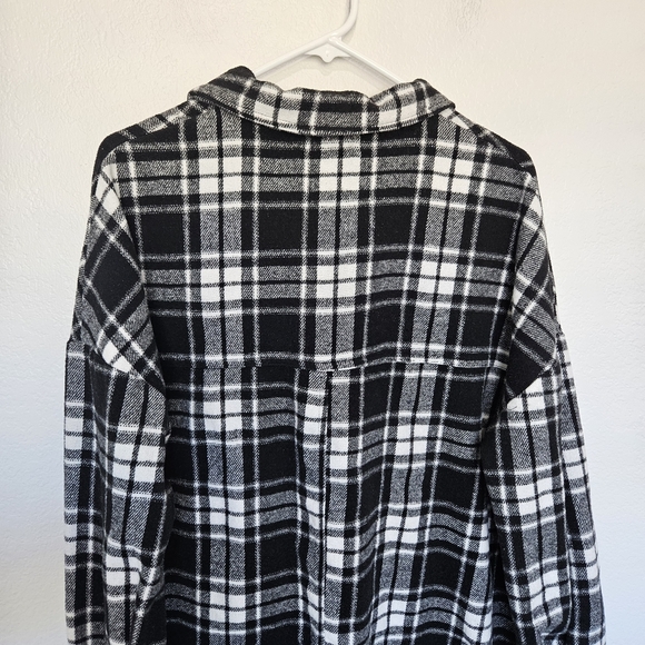 CJLA | Plaid Raw Edge Oversized Flannel Shirt Shacket, Womens Large - Picture 6 of 6